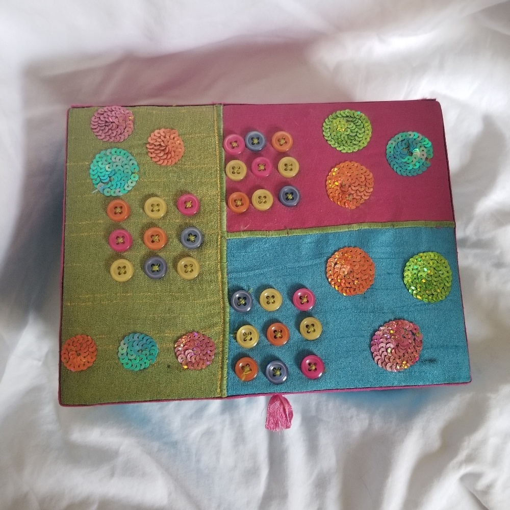 Makeup Box - image 1